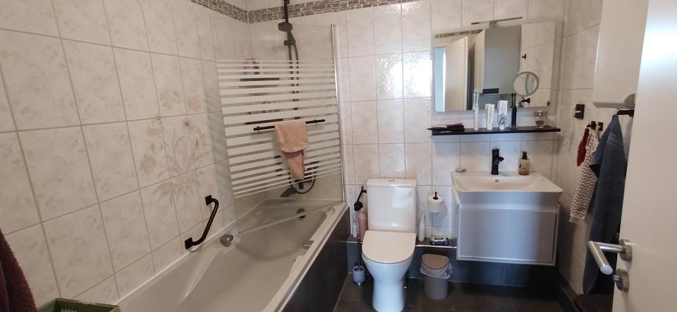 Helle modernisierte Wohnung in zentraler Lage 3.5 zimmer