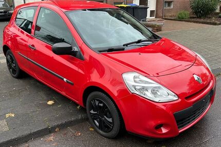 Renault Clio 148.000 km 2.599 &euro; Duisburg 47226