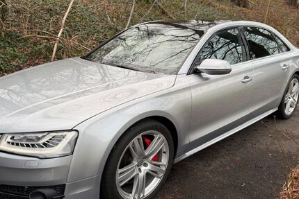 Audi A8 212.413 km 25.600 &euro; Wuppertal 42285