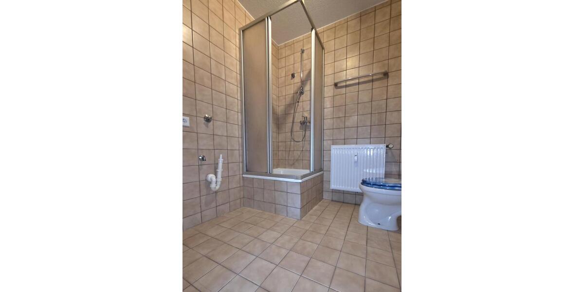 Urbane Dachgeschoss-Romantik! Helles Single-Refugium in Essen-Kray: 2,5 ZW, renoviert-bezugsfertig 2 zimmer