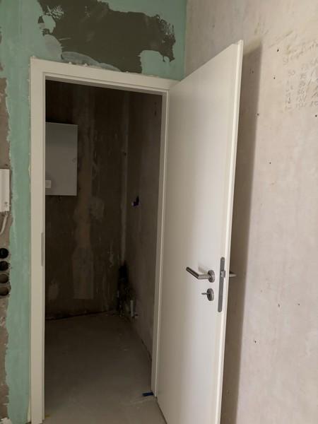 Exklusive 3-Zimmer Wohnung mit hochwertiger Ausstattung und nagelneuer EBK zimmer