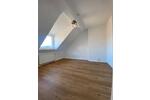 Dachgeschoßwohnung Duisburg Duisburg-Mitte - 2.5 Zimmer, 36 m&sup2;, 290&euro; | Angebot:26237041