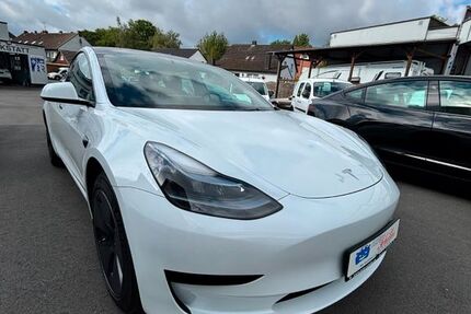 Tesla Model 3 57.300 km 29.900 &euro; Bochum 44803