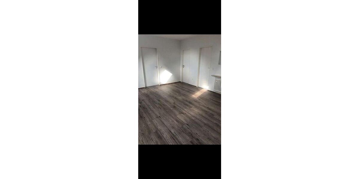 Dachgeschoßwohnung Duisburg Großenbaum - 2.5 Zimmer, 67 m&sup2;, 930&euro; | Angebot:26235851