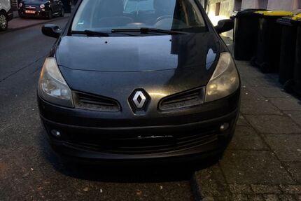 Renault Clio 139.000 km 3.500 &euro; Wuppertal 42389