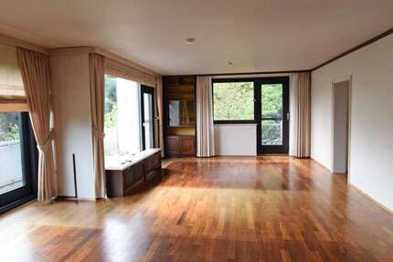 Haus zum Kaufen in Wuppertal 1.200.000 € 256 m² 6 zimmer