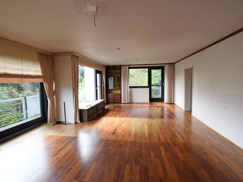 Haus zum Kaufen in Wuppertal 1.200.000 € 256 m² 6 zimmer