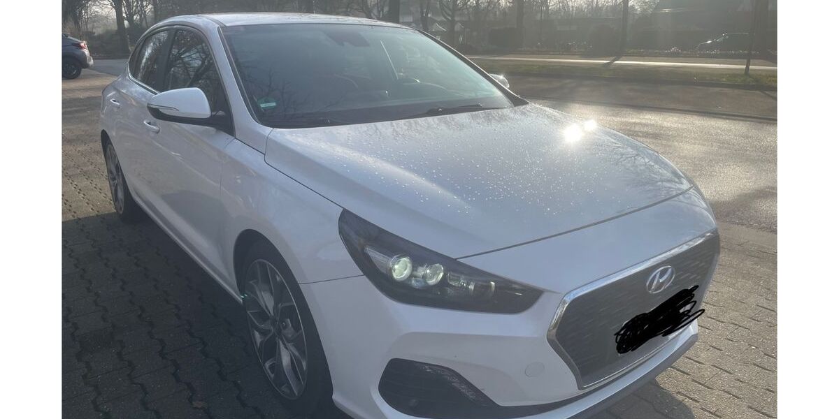 Hyundai i30 115.000 km 12.000 &euro; Gelsenkirchen 45896