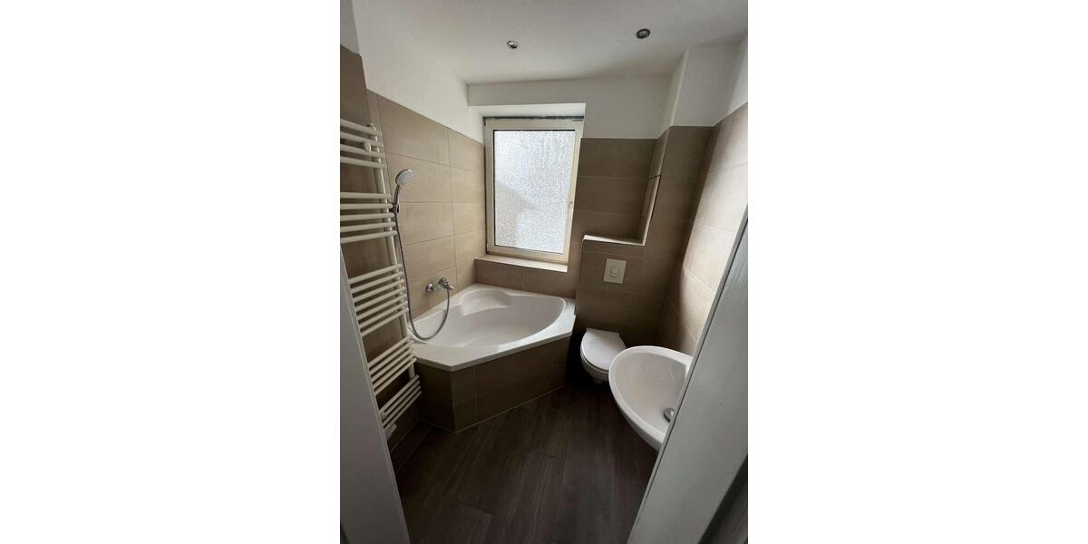 Geräumige 3-Zimmer-Wohnung in zentraler Hafenlage 3 zimmer