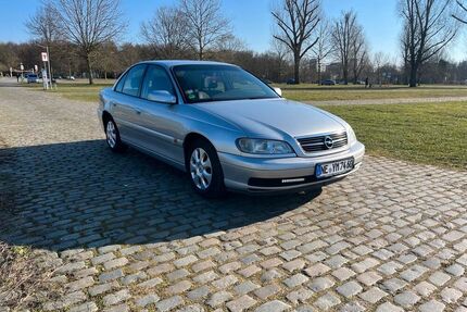 Opel Omega