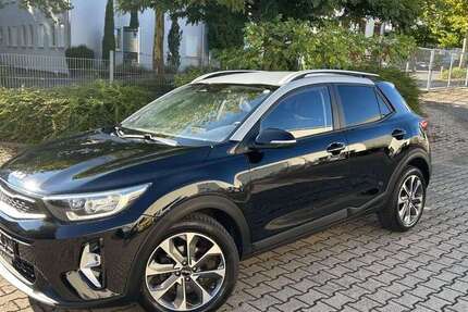 Kia Stonic 55.000 km 15.980 € Dortmund 44269