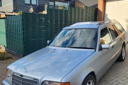 Mercedes 230