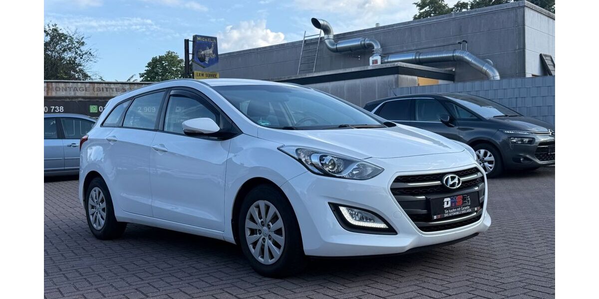 Hyundai i30 118.551 km 10.990 &euro; Dinslaken 46537