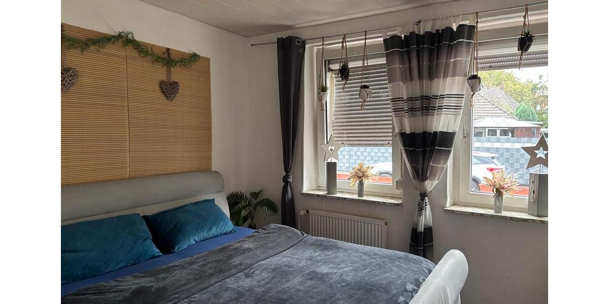 Reihenhaus Herten Bertlich - 7 Zimmer, 183 m&sup2;, 380.000&euro; | Angebot:27426570