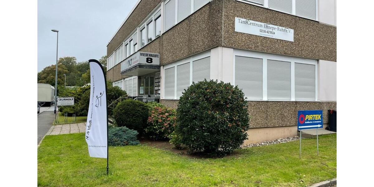 Moderne Büro-Praxisfläche | 110 m² | Parkplätze | Schwelm zimmer