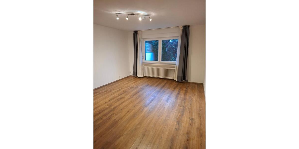 Renovierte Whg.100qm 3,5 Z. KDB mit Garten 3.5 zimmer