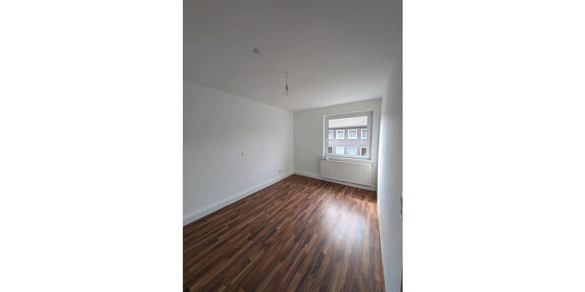 Etagenwohnung Essen Stadtbezirk III - 3 Zimmer, 65 m&sup2;, 777&euro; | Angebot:26248826