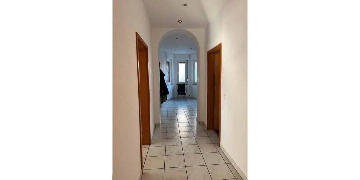 Erdgeschoßwohnung Bochum Höntrop - 3.5 Zimmer, 133 m&sup2;, 1.350&euro; | Angebot:26122154