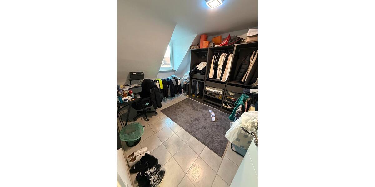 Großzügige 125 qm2 Maisonettewohnung mit 2 Eingängen 5 zimmer