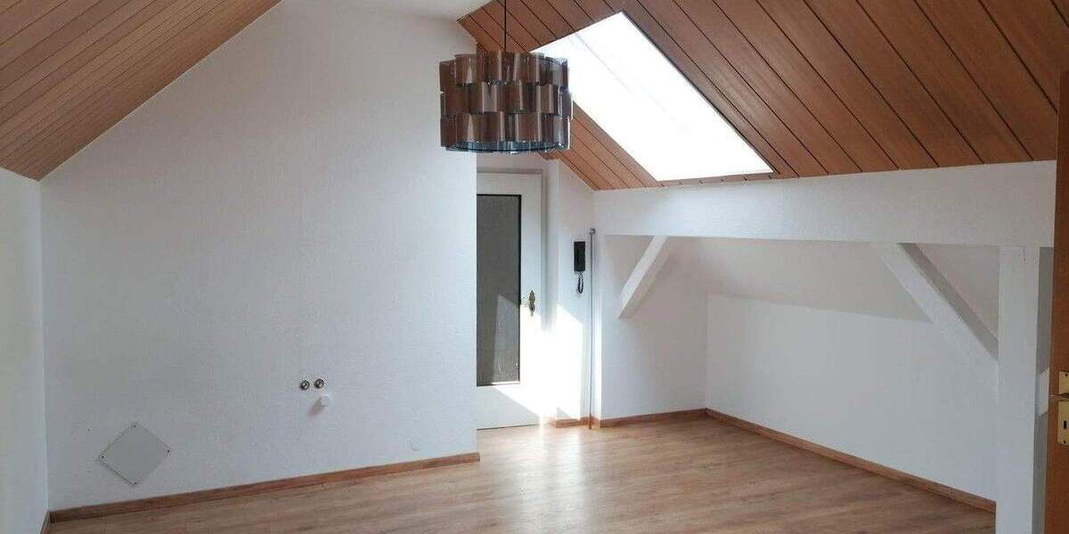 Etagenwohnung Essen Frohnhausen - 3 Zimmer, 93 m&sup2;, 700&euro; | Angebot:25659267