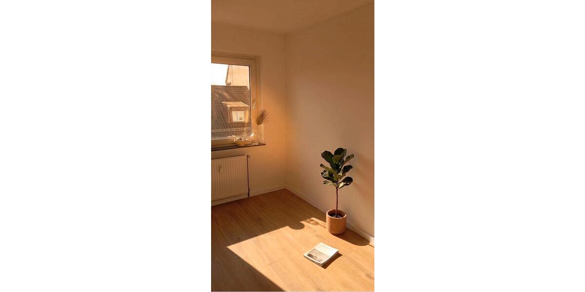 Etagenwohnung Gelsenkirchen Ückendorf - 4 Zimmer, 75 m&sup2;, 562&euro; | Angebot:26350540