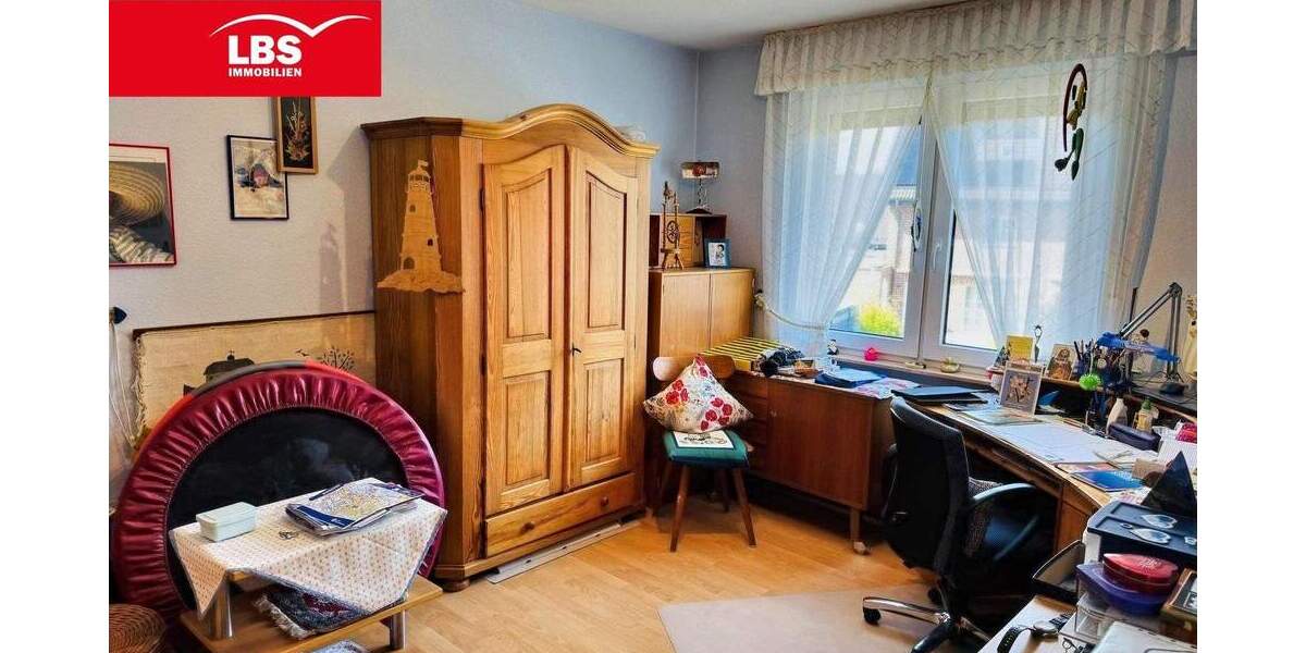 Reihenmittelhaus Gladbeck Butendorf - 4 Zimmer, 136 m&sup2;, 365.000&euro; | Angebot:25228471