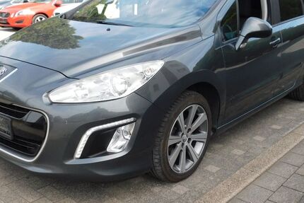 Peugeot 308 335.799 km 2.499 &euro; Mülheim 45473