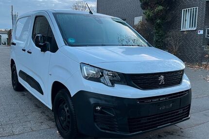 Peugeot Partner 20.895 km 13.990 &euro; Gelsenkirchen 45886