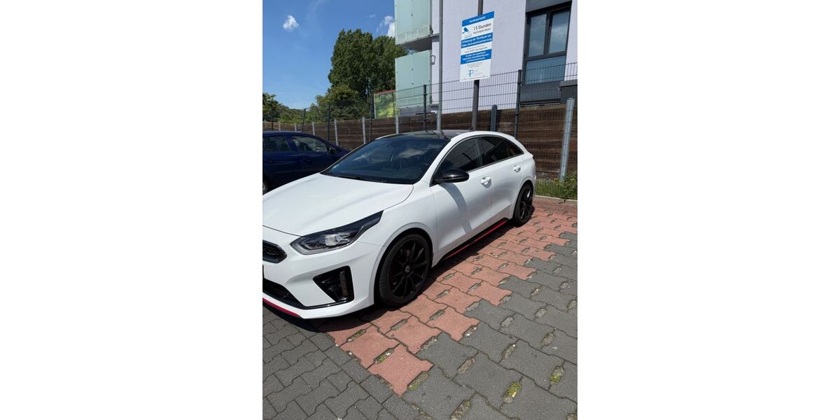Kia pro ceed / ProCeed 75.000 km 22.999 &euro; Herne 44651