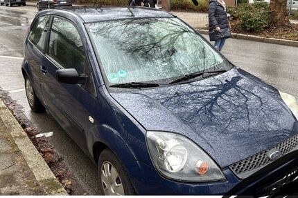 Ford Fiesta 82.000 km 2.499 &euro; Heiligenhaus 42579