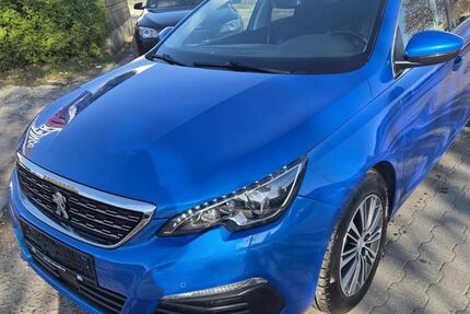 Peugeot 308 99.000 km 11.990 € Gelsenkirchen 45884