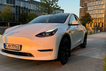 Tesla Model Y 49.839 km 33.900 &euro; Essen 45355