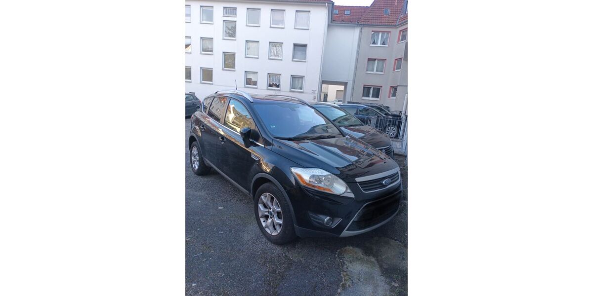Ford Kuga 161.000 km 6.250 &euro; Essen 45145