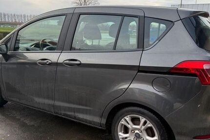 Ford B-Max 154.089 km 4.999 &euro; Wuppertal - Elberfeld 42107