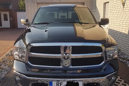 Dodge Ram 2500 Crew Cab Pick-up