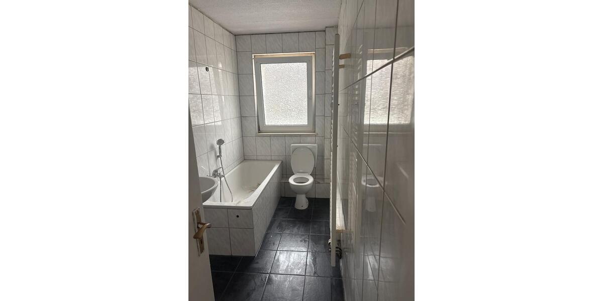 Etagenwohnung Duisburg Laar - 2 Zimmer, 64 m&sup2;, 620&euro; | Angebot:25511492