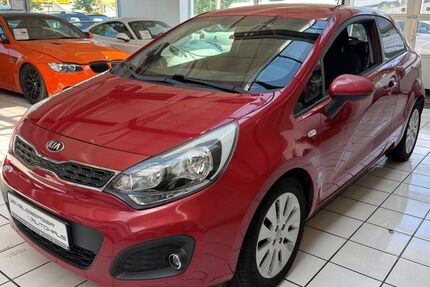 Kia Rio 69.553 km 7.980 &euro; Gevelsberg 58285