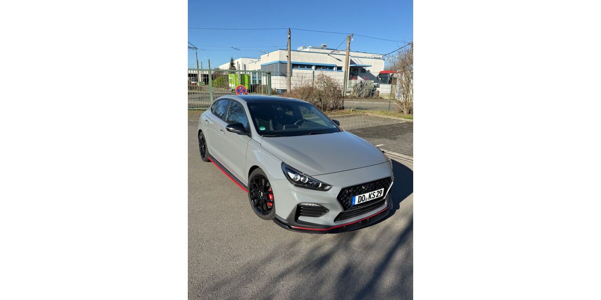 Hyundai i30 64.000 km 22.800 &euro; Dortmund 44319