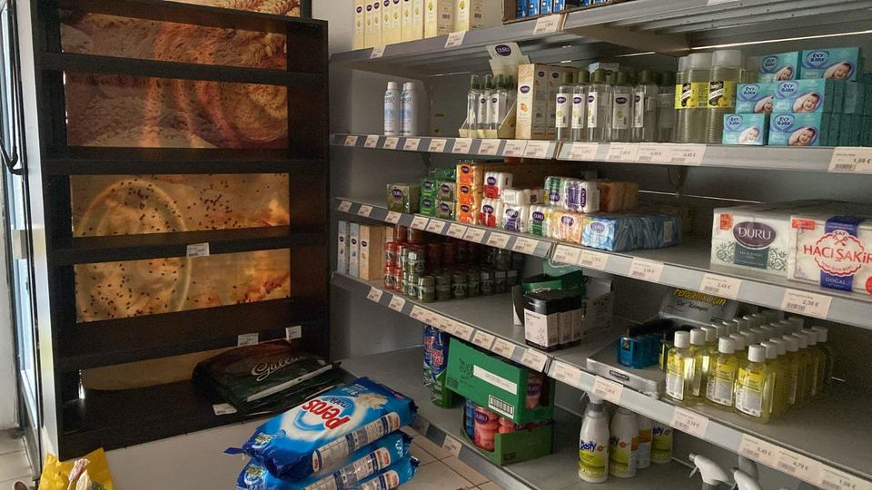 Obst & Gemüseladen mit Inventar zimmer