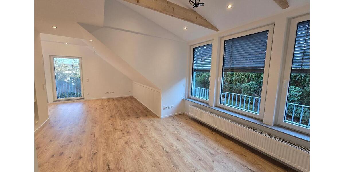 Dachgeschoßwohnung Wuppertal Eckbusch - 2 Zimmer, 60 m&sup2;, 620&euro; | Angebot:25407465