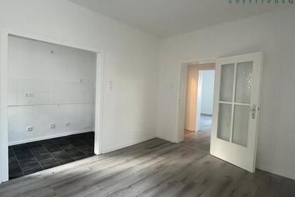 Moderne 3 Zimmer Wohnung mit Dusche und Balkon! 3 zimmer