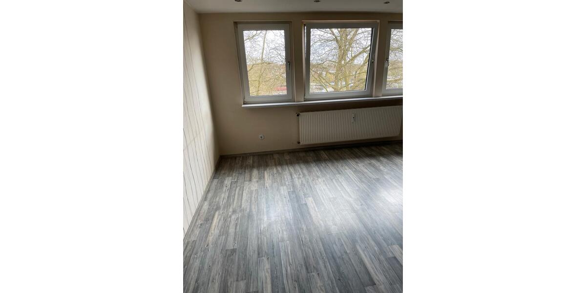 Dachgeschoßwohnung Bochum Bochum-Südwest - 4 Zimmer, 70 m&sup2;, 725&euro; | Angebot:26359725