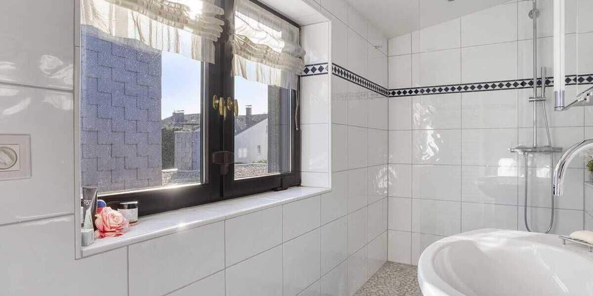 Einfamilienhaus Ratingen Ost - 5 Zimmer, 146 m&sup2;, 748.300&euro; | Angebot:25626962