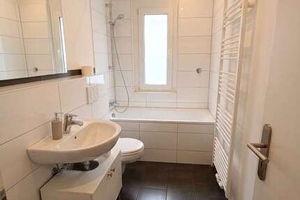 Wohnung Dortmund Innenstadt Ost - 3 Zimmer, 81 m&sup2;, 790&euro; | Angebot:27087499