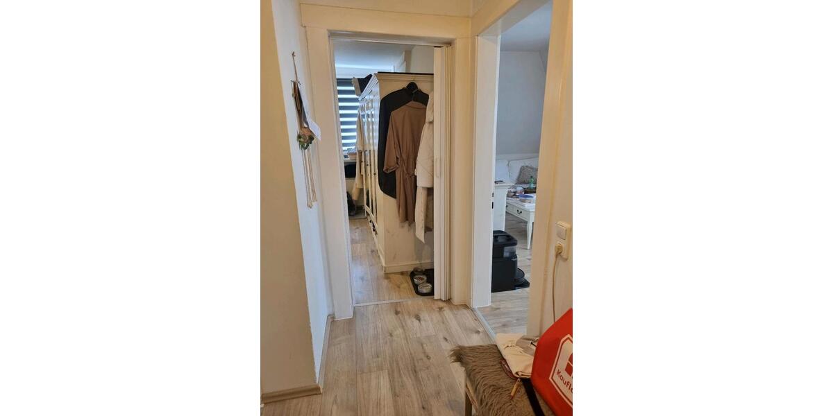 Dachgeschoßwohnung Wülfrath - 2 Zimmer, 50 m&sup2;, 700&euro; | Angebot:25417021