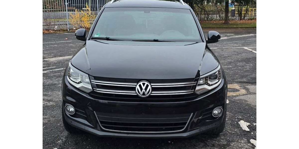 VW Tiguan 199.641 km 9.800 &euro; Mülheim 45476