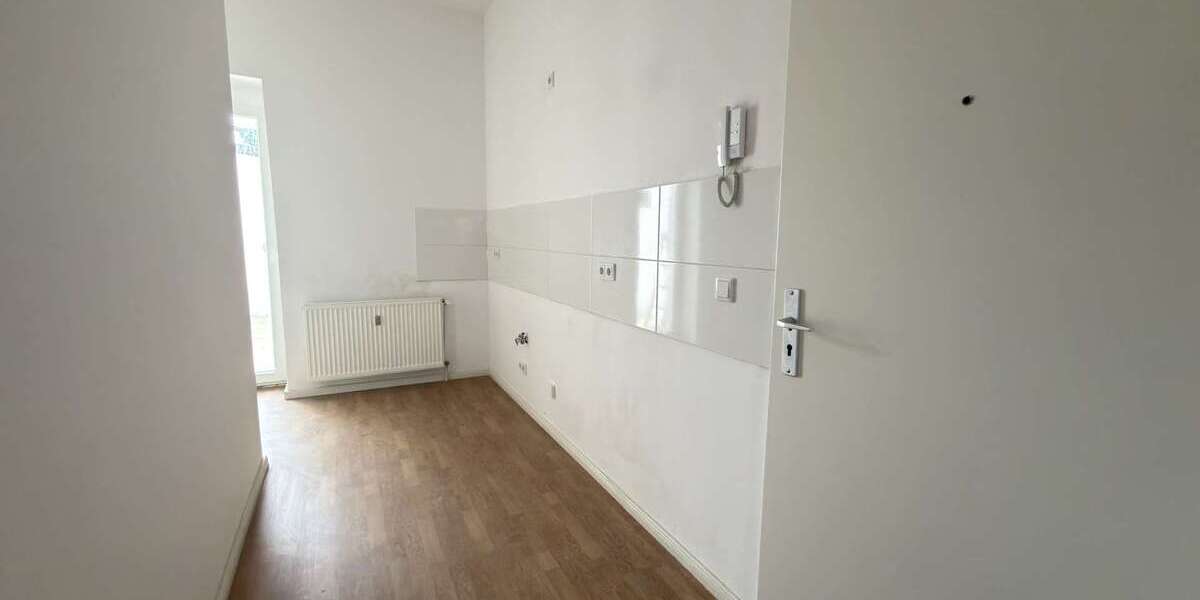 Exklusives Investment: Kernsaniertes Mehrfamilienhaus mit Balkon und Terrasse 10 zimmer