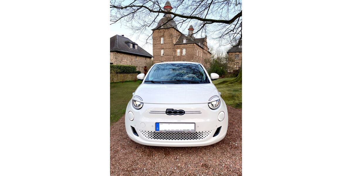 Fiat 500e 2.700 km 23.700 &euro; Essen 45219