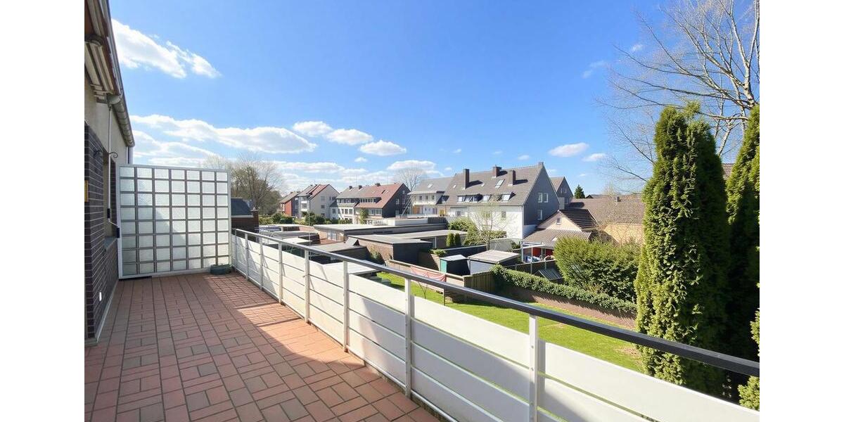 Etagenwohnung Oberhausen - 2 Zimmer, 82 m&sup2;, 750&euro; | Angebot:26338385
