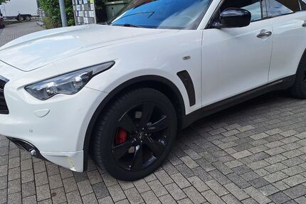 INFINITI QX70 96.000 km 16.900 € Mülheim an der Ruhr 45473